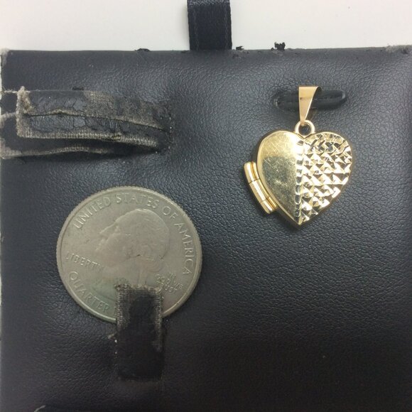 Ladies 10k Yellow Real Gold Heart opening Locket Charm Pendant 2.90 grmas - Picture 3 of 7